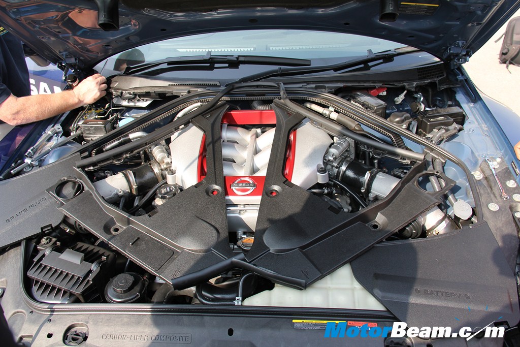 Nissan_GT-R_Engine