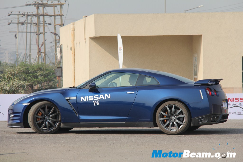 Nissan_GT-R_Side_Profile Nissan GT-R - Side Profile