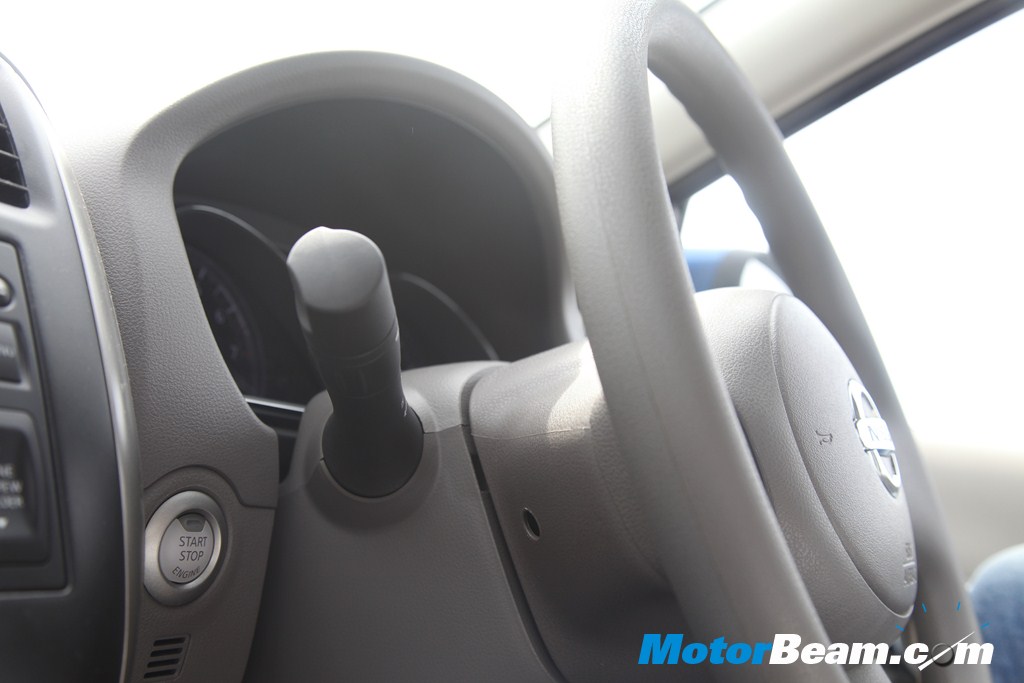 Nissan_Sunny_Test_Drive_Review (326) Nissan Sunny - Steering & Wiper Stock
