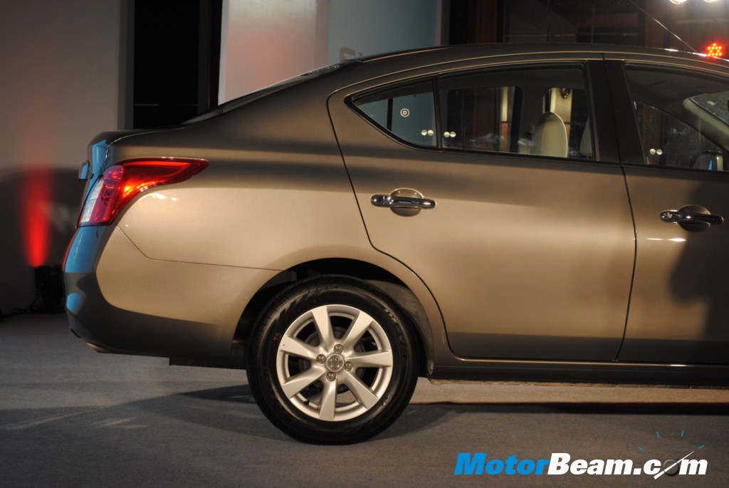 Nissan_Sunny_Unveil (12) Nissan Sunny Side Profile
