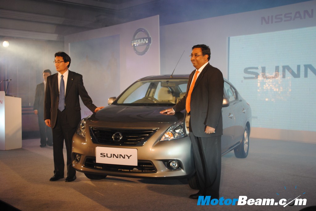 Nissan_Sunny_Unveil (27)