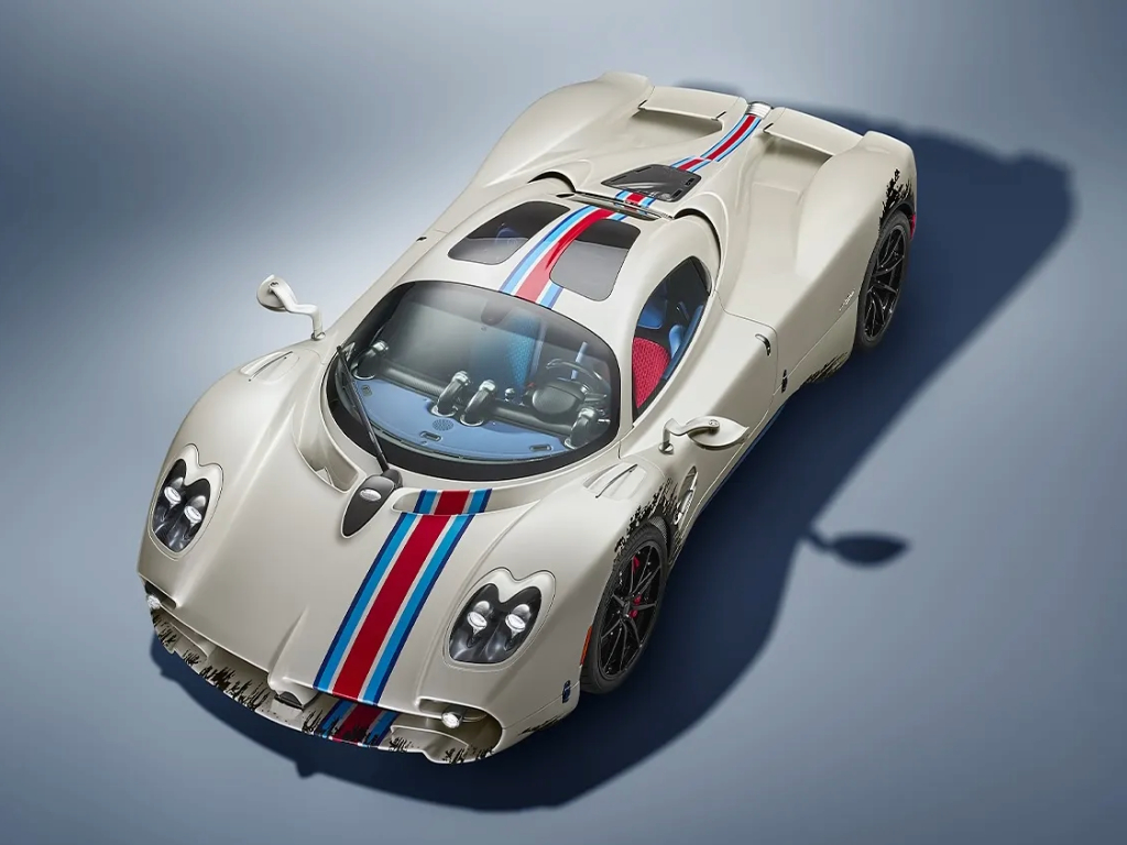 Pagani Utopia Coyote front