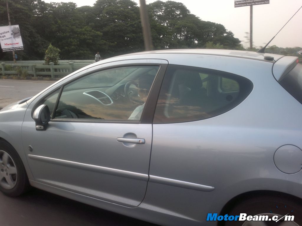 Peugeot 207 Side Peugeot 207 Side