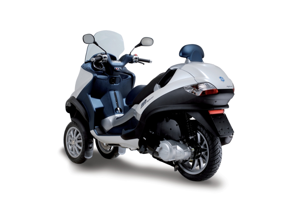 Piaggio MP3 Hybrid 125 Rear