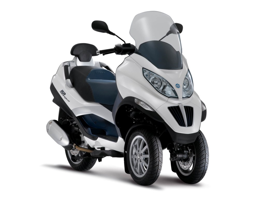 Piaggio MP3 Hybrid 125 Scooter