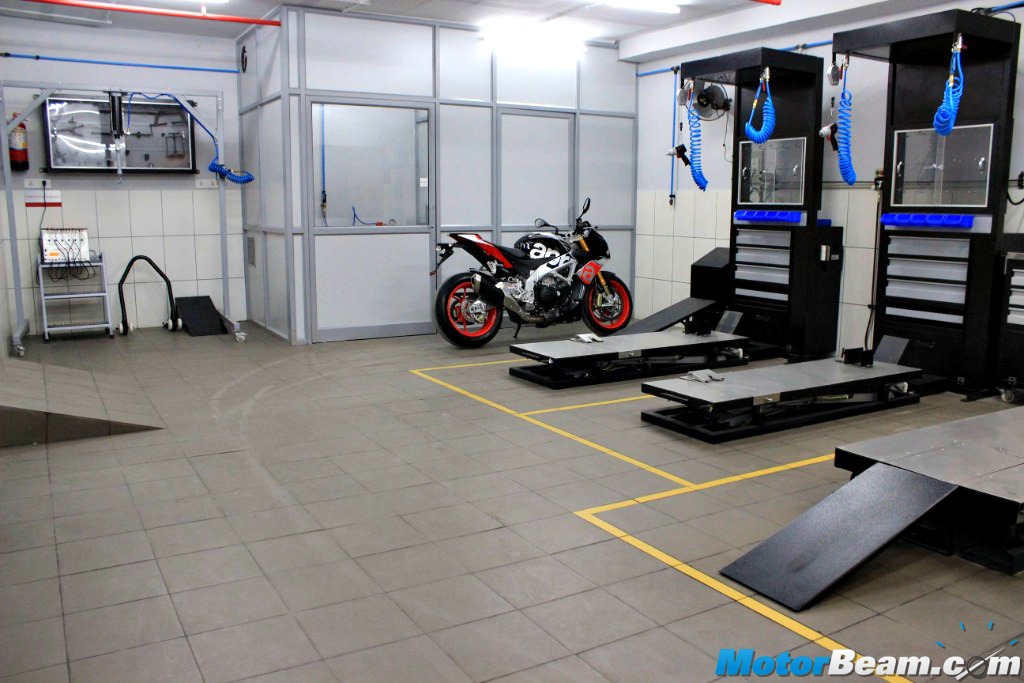 Piaggio Motoplex Store Service Centre