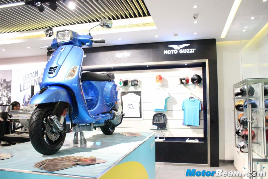 Piaggio Motoplex Vespa SXL 150