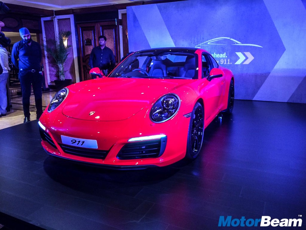 Porsche 911 Launch Front