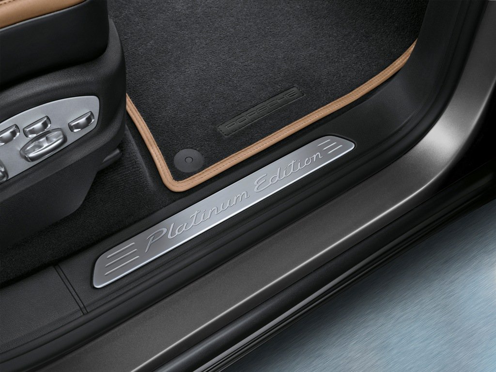 Porsche-Cayenna-Platinum-Edition-Scuff-Plate
