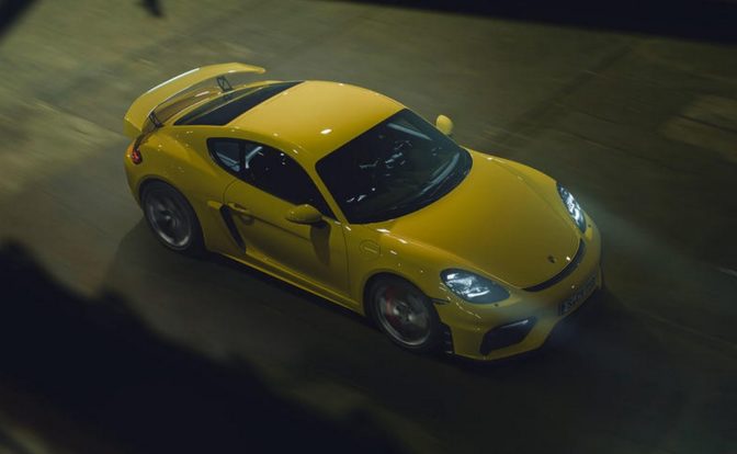 Porsche Cayman GT4