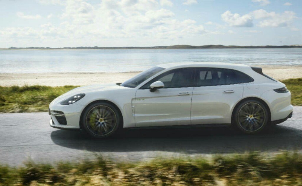 Porsche Panamera Turbo S E-Hybrid ST Exterior
