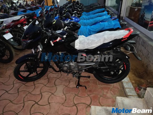 Pulsar 150 Classic Colours