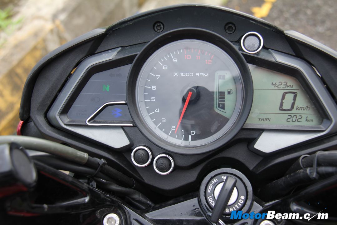 Pulsar 200 NS Tacho
