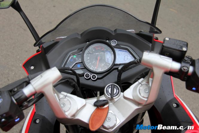 Pulsar RS 200 Handling