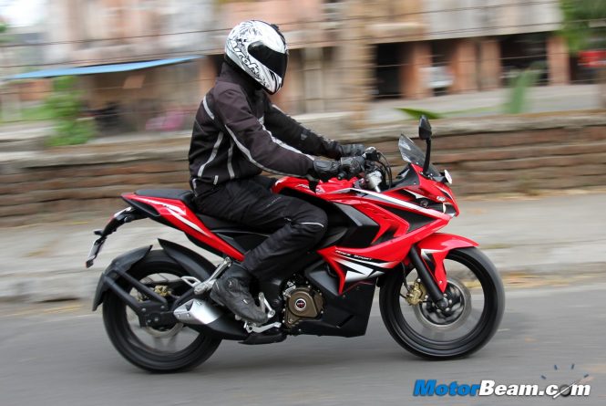 Pulsar RS 200 Road Test