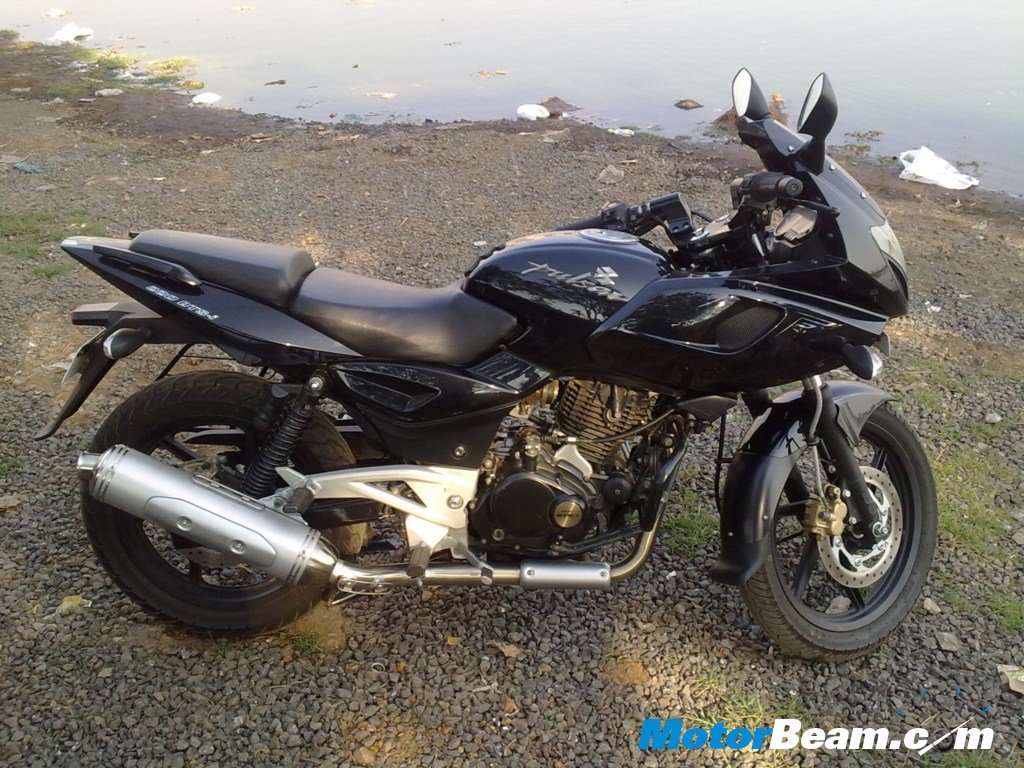 Pulsar_220_Pictures_Side