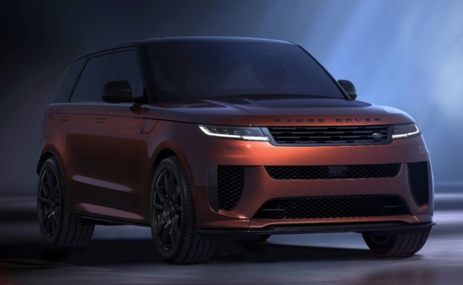 Range Rover Sport SV Carbon front