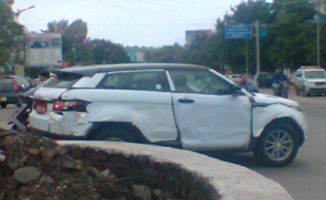 Range Rover Evoque Spied