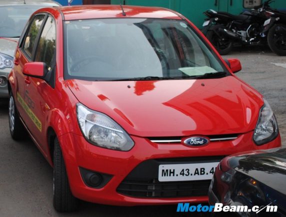 Red_Ford_Figo