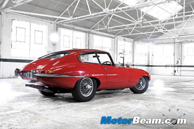 Red_Jaguar_e-type