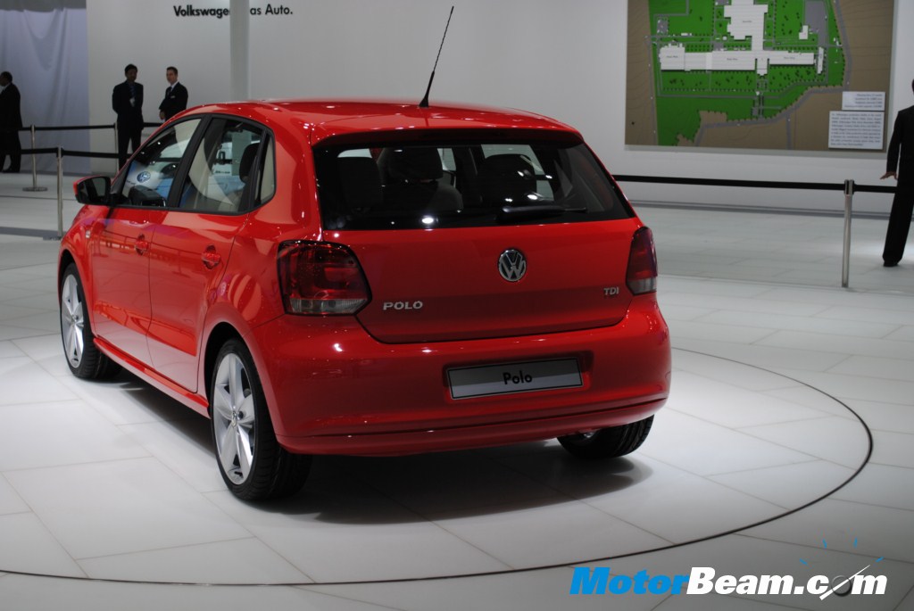 Red_Volkswagen_Polo_India