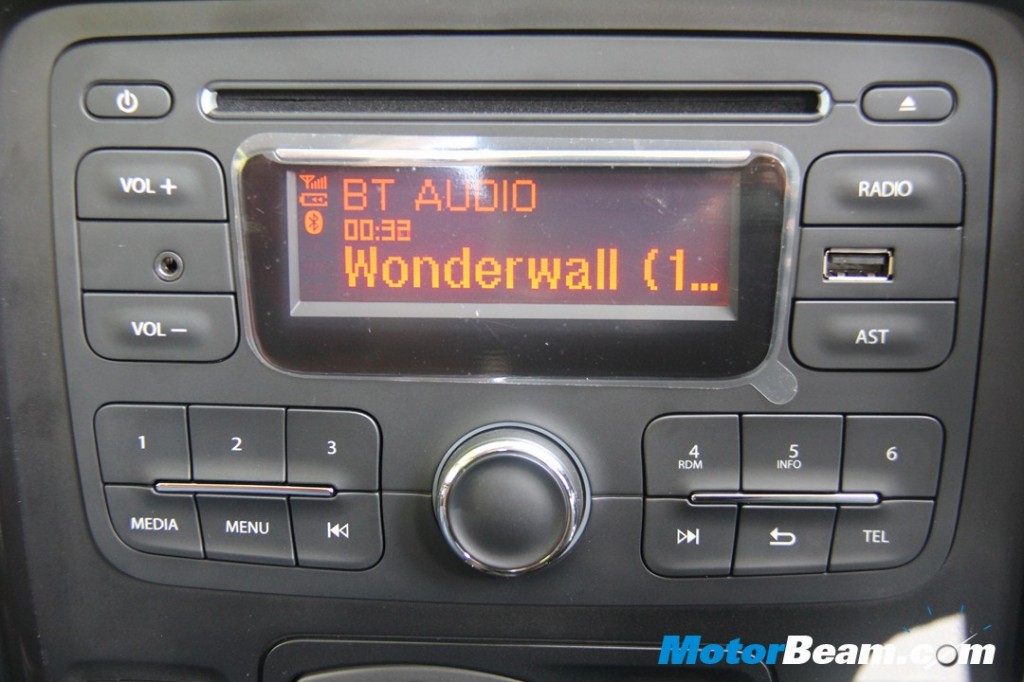 Renault-Duster-Audio-System Audio System
