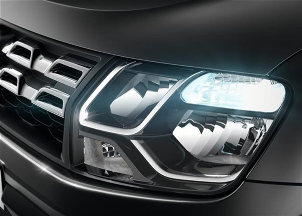 Renault Duster Facelift India Headlamp