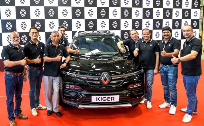 Renault Kiger Stealth Black