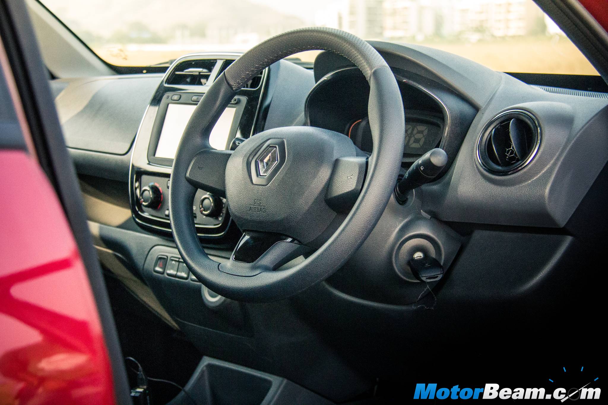 Renault Kwid vs Maruti Alto