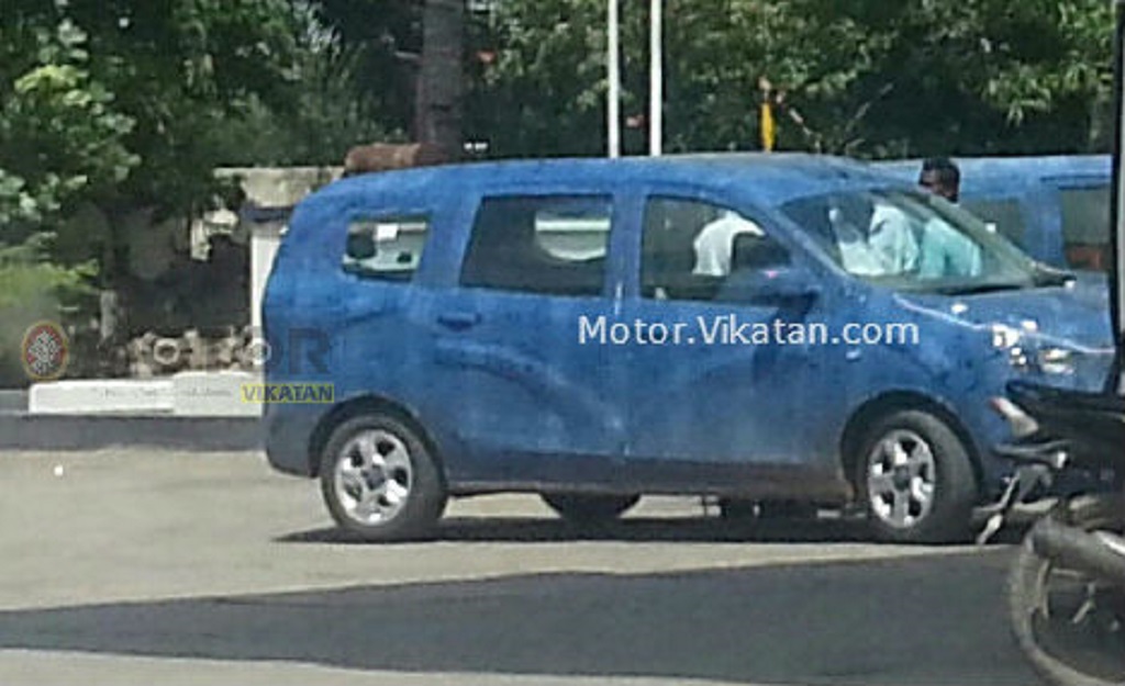Renault Lodgy Spy Shot Side