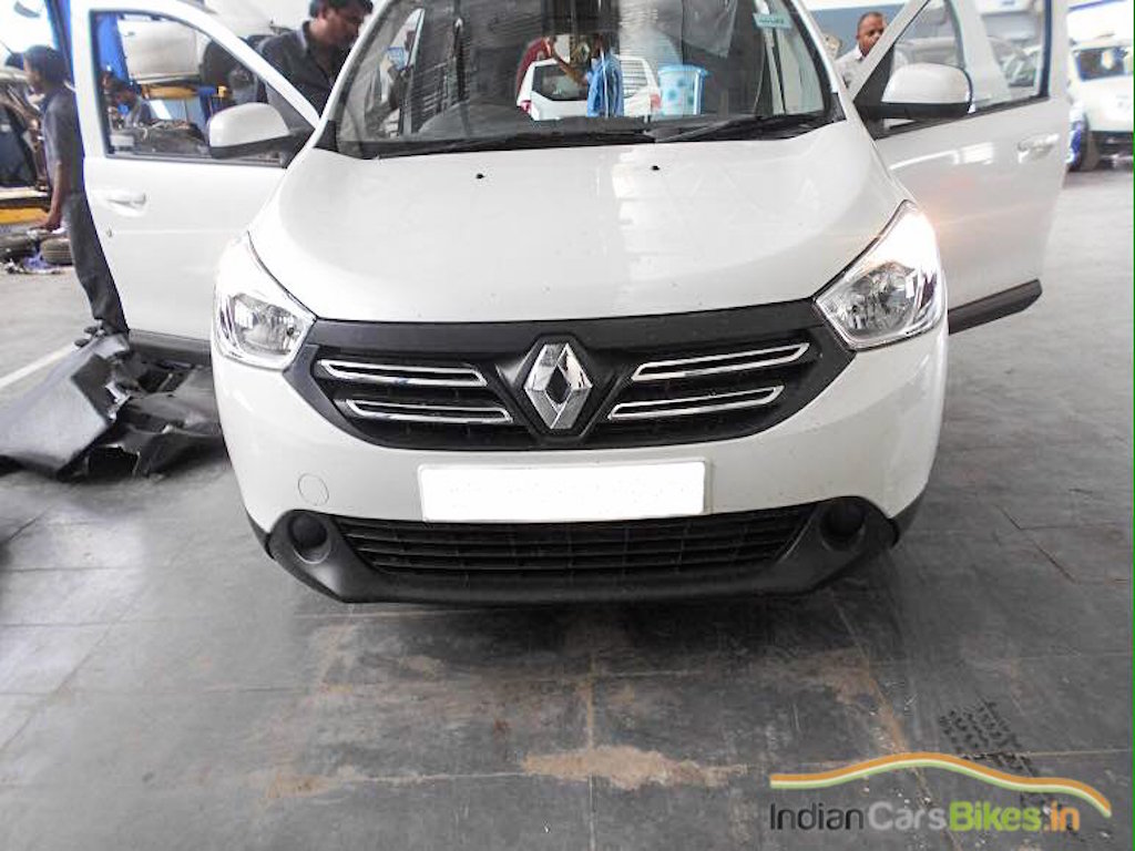 Renault Lodgy Water Leakage Issue