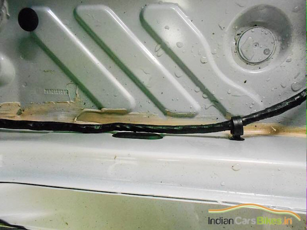 Renault Lodgy Water Leakage Sealant Issue