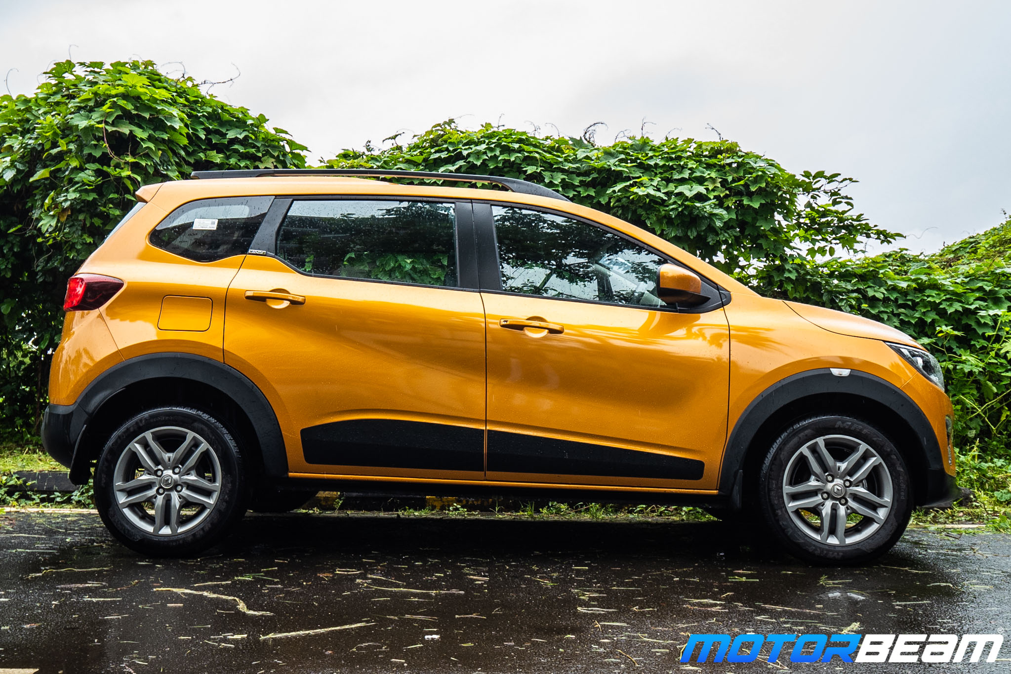 Renault-Triber-AMT-2