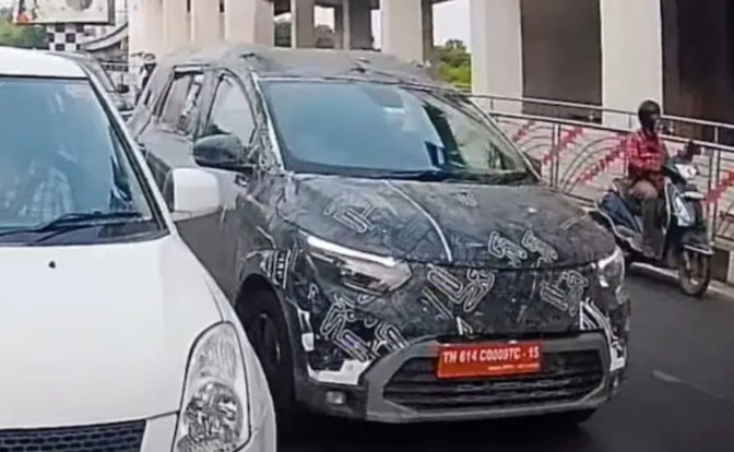 Renault Triber facelift front