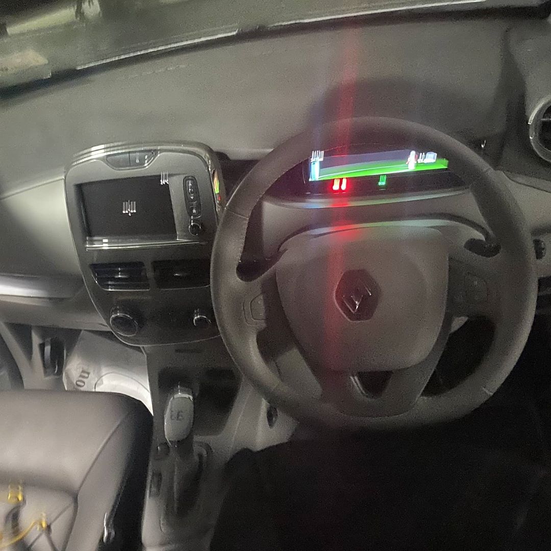Renault Zoe EV Spotted Dash