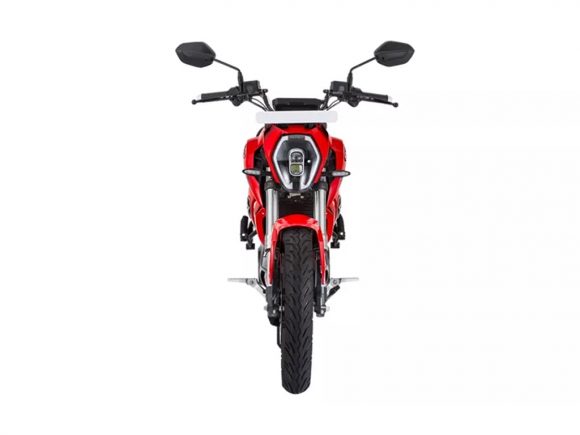 Revolt RV 400 Front