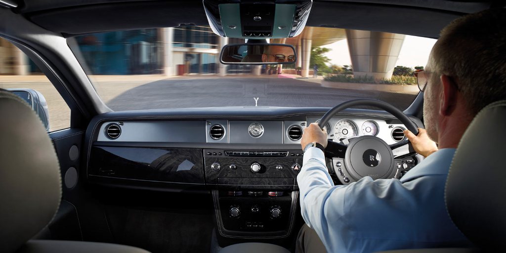 Rolls Royce Phantom Dashboard