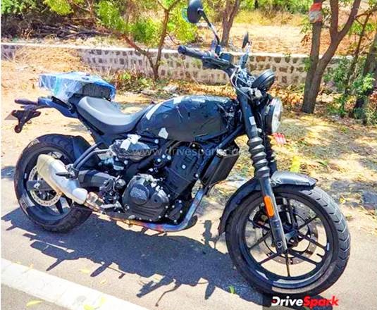 Royal Enfield Guerrilla 450 Spied