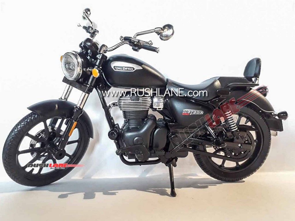 Royal Enfield Meteor Scale Model Black