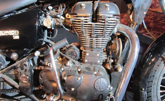 Royal Enfield Thunderbird 500 Engine