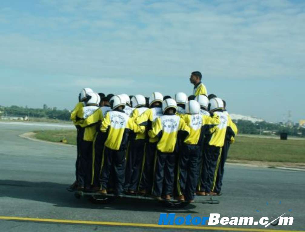 Royal_Enfield_Bullet_World_Record Royal_Enfield_Bullet_World_Record