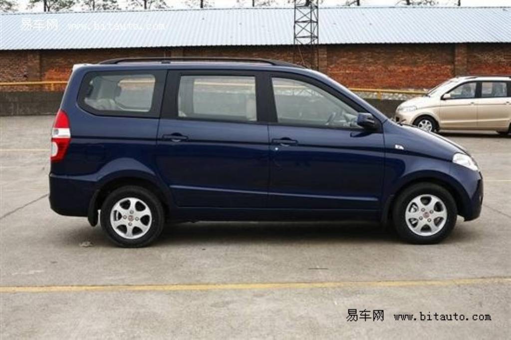 SAIC Wulling MPV SAIC Wulling MPV