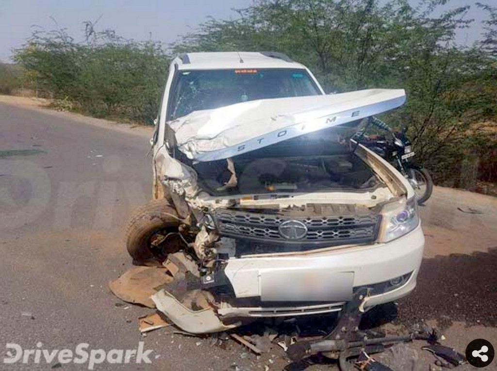 Safari Storme Collision