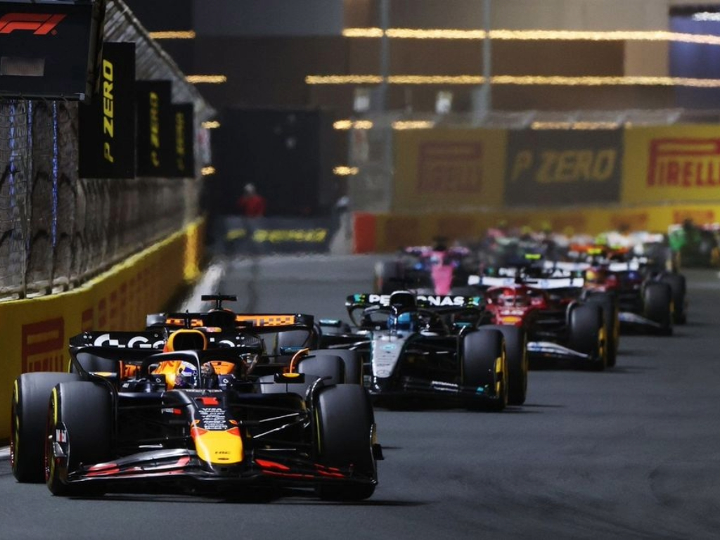 Saudi Arabian GP Straight