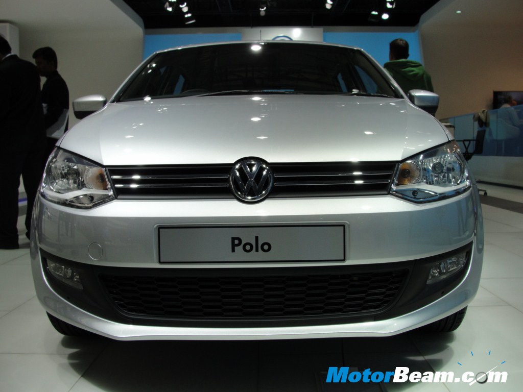 Silver_Volkswagen_Polo