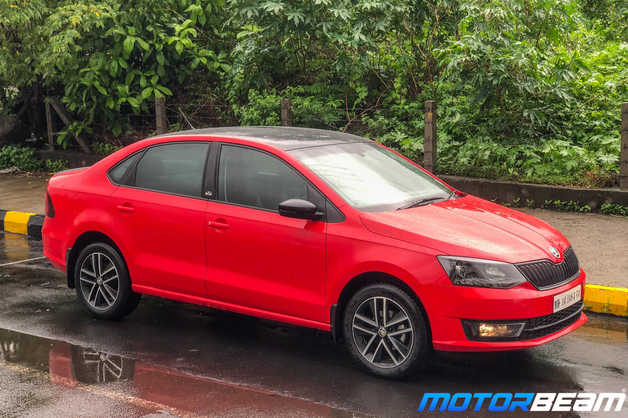 Skoda-Rapid-TSI-12