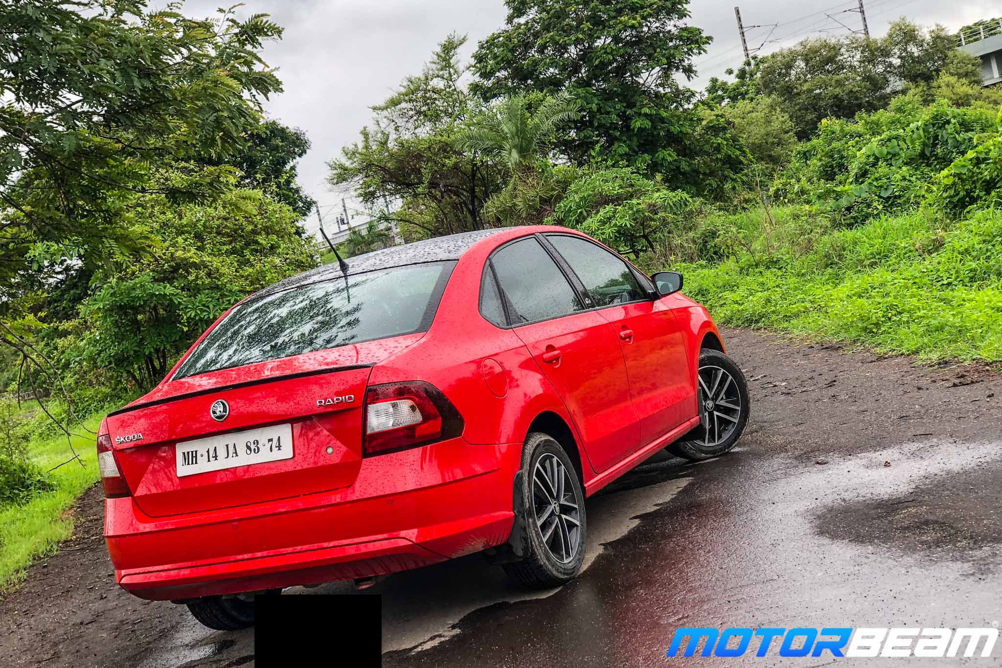 Skoda-Rapid-TSI-2