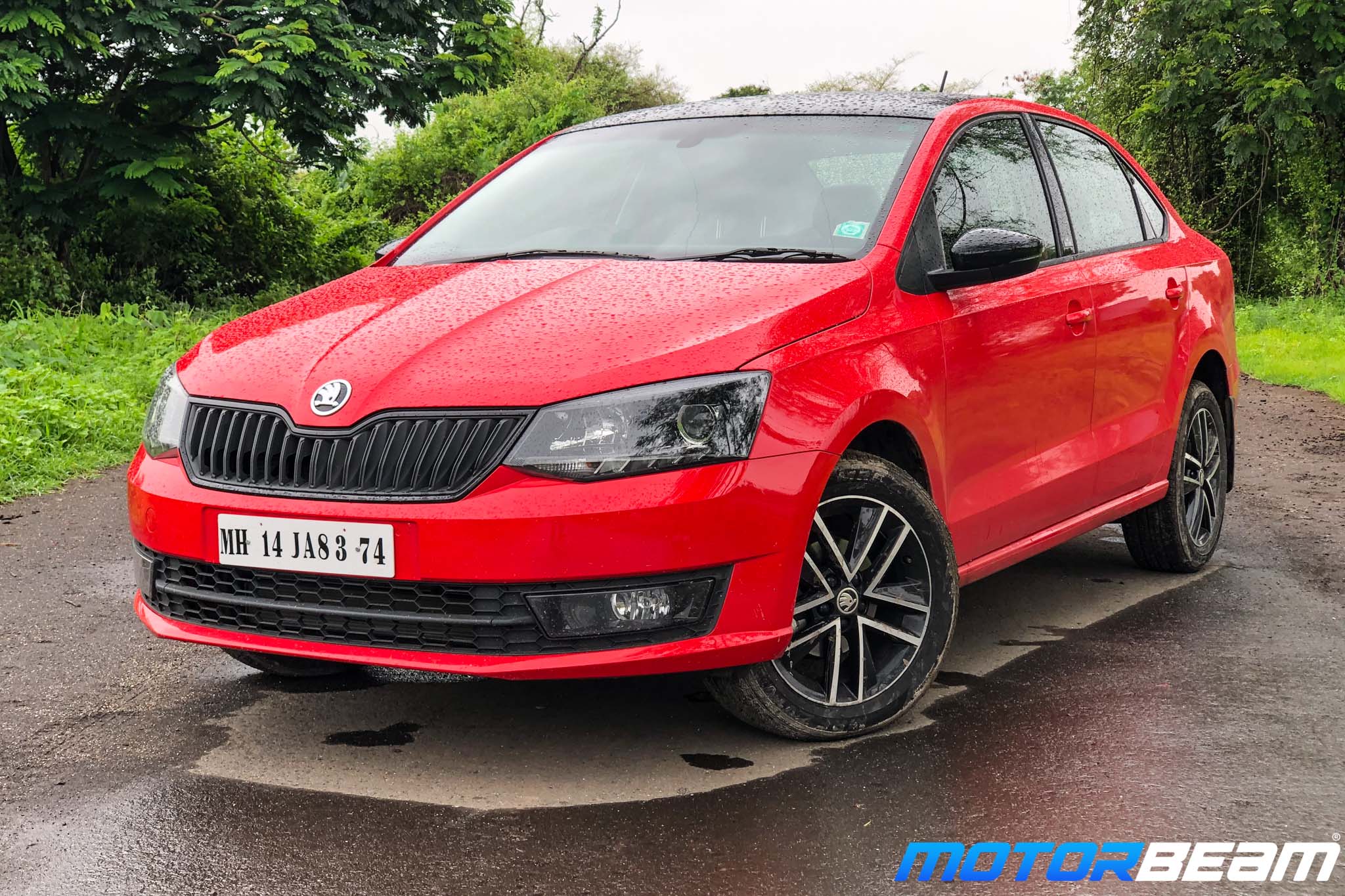 Skoda-Rapid-TSI-4