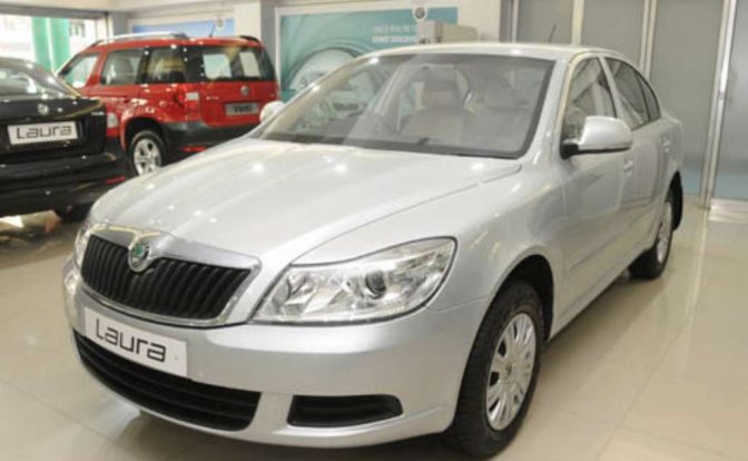 Skoda_Laura_Classic