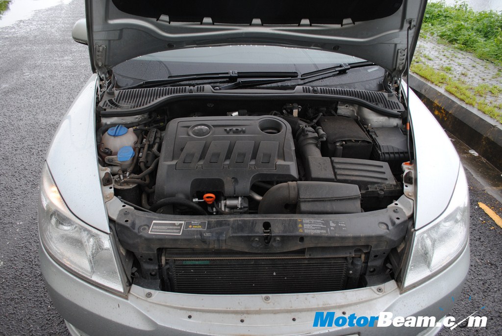 Skoda_Laura_DSG_Long_Term_Review (210) Engine